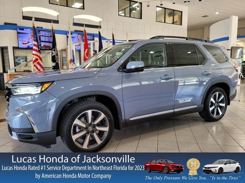 2025 Honda Pilot Touring's photo