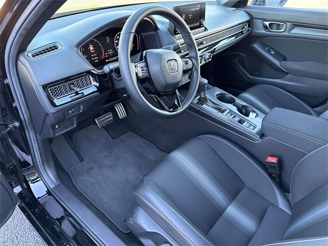 2025 Honda Civic Sport photo 2
