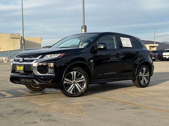 2024 Mitsubishi Outlander Sport ES's photo