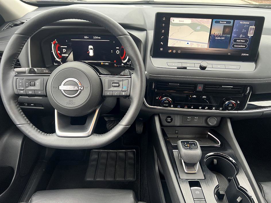 2024 Nissan Rogue SL photo 16