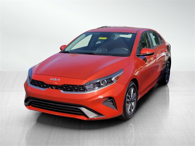 2023 Kia Forte LXS photo 9