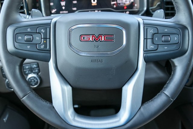 Used 2024 White GMC SLT image 32