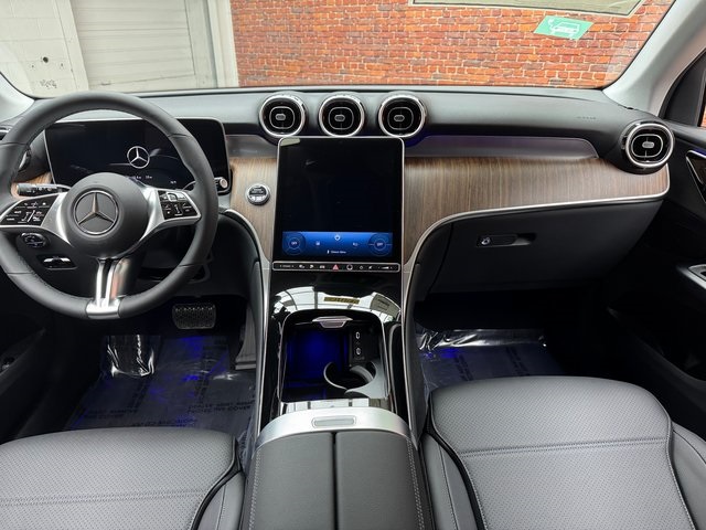 2025 Mercedes Benz GLC 350e 4MATIC photo 12