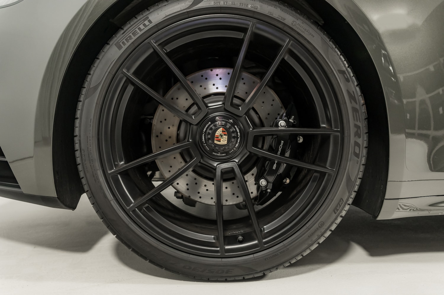 2024 Porsche 911 4 GTS photo 13