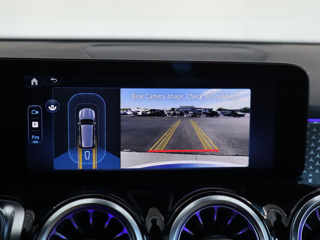 2025 Mercedes Benz GLB 250 photo 15
