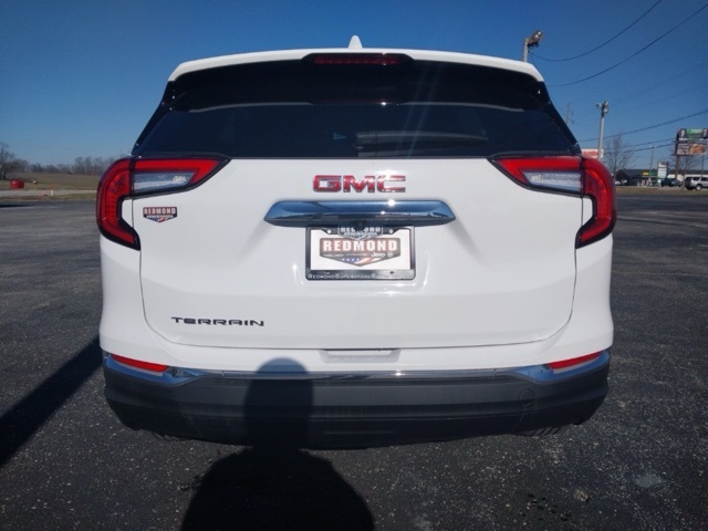 2023 Gmc Terrain SLT photo 2