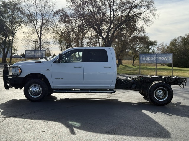 2022 Ram 3500 Big Horn photo 3