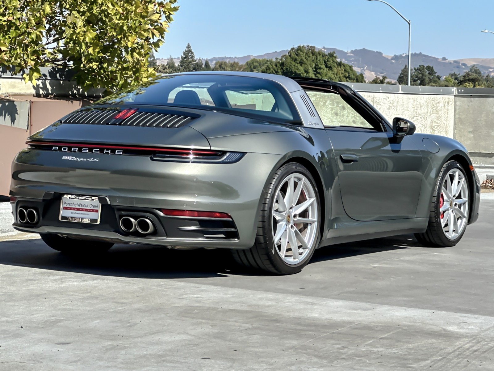 2024 Porsche 911 4S photo 8