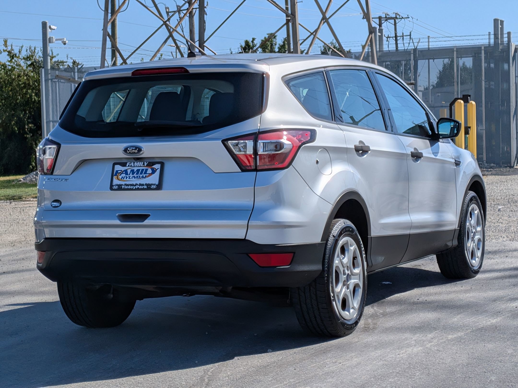 2017 Ford Escape S photo 3