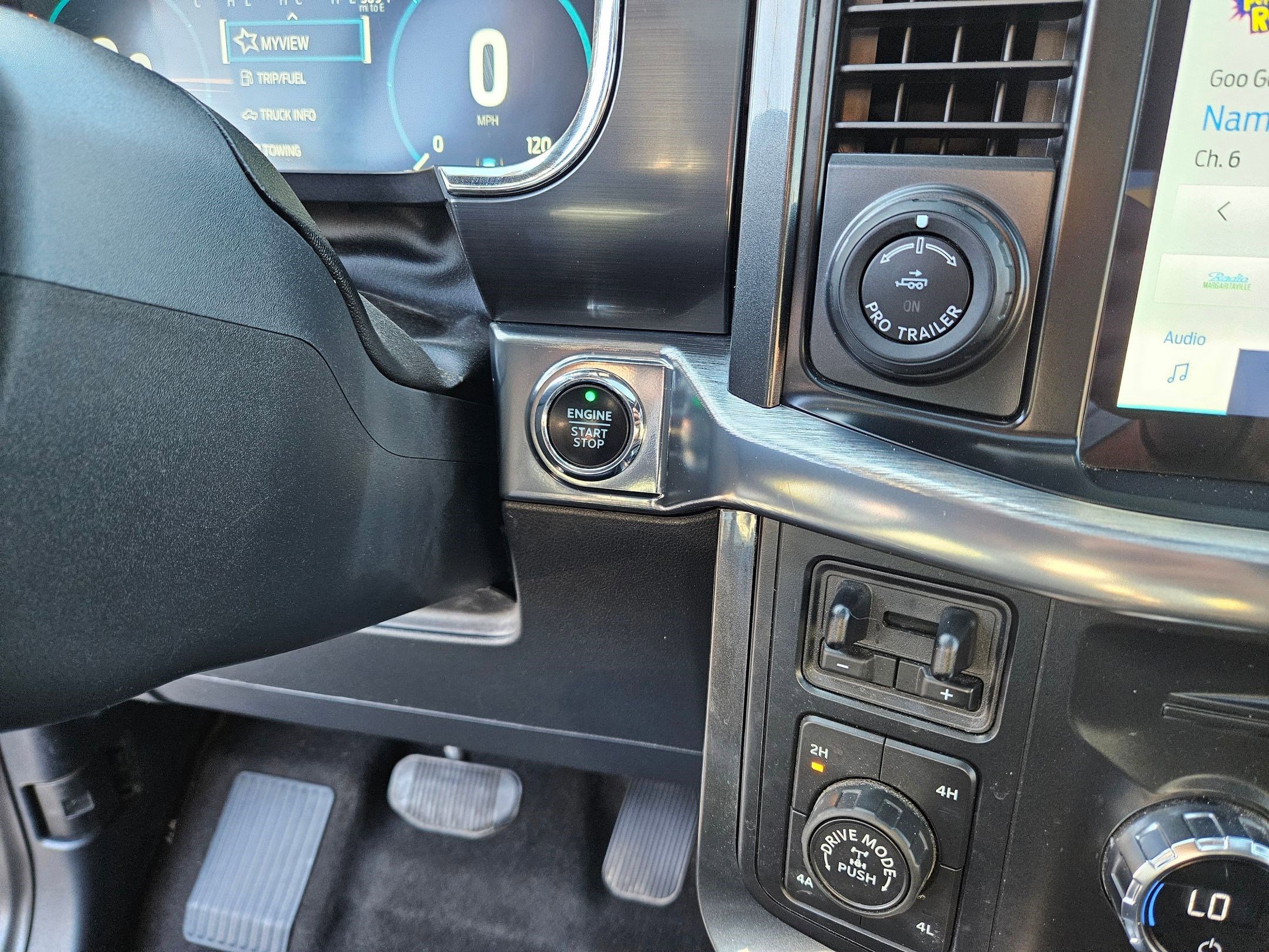 2021 Ford F-150 Lariat photo 17