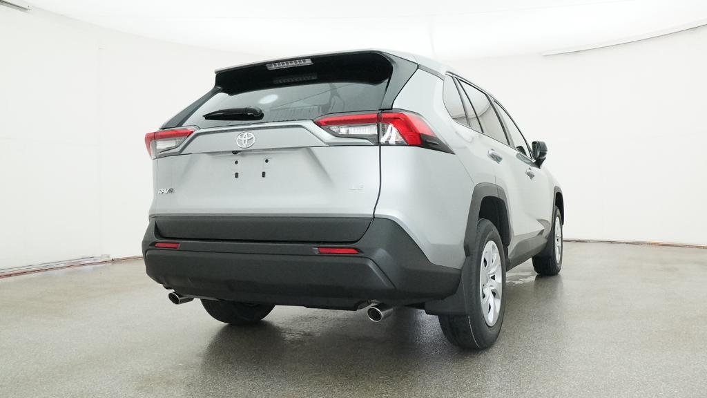 2025 Toyota RAV4 LE photo 20