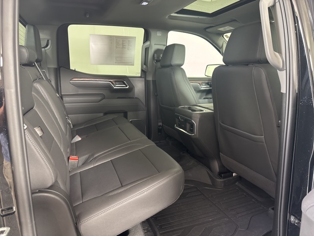 2025 Gmc Sierra 1500 SLT photo 5