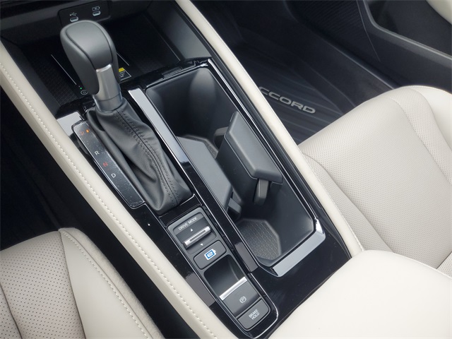 2025 Honda Accord Hybrid Touring photo 22