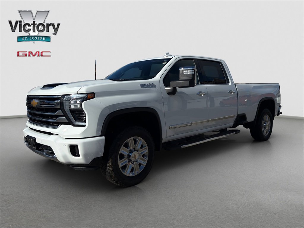 2024 Chevrolet Silverado 3500HD High Country photo 4