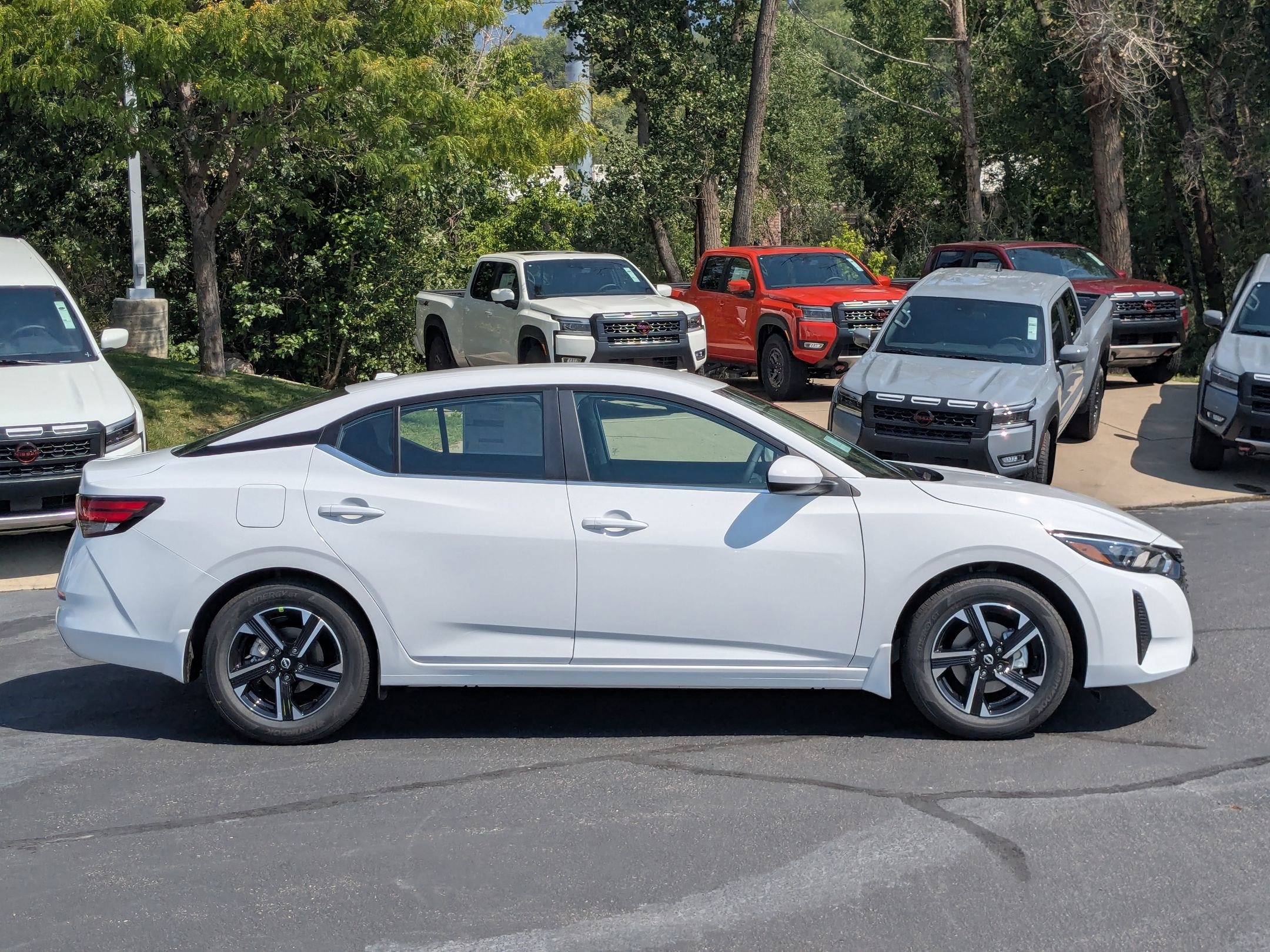 2025 Nissan Sentra SV photo 2
