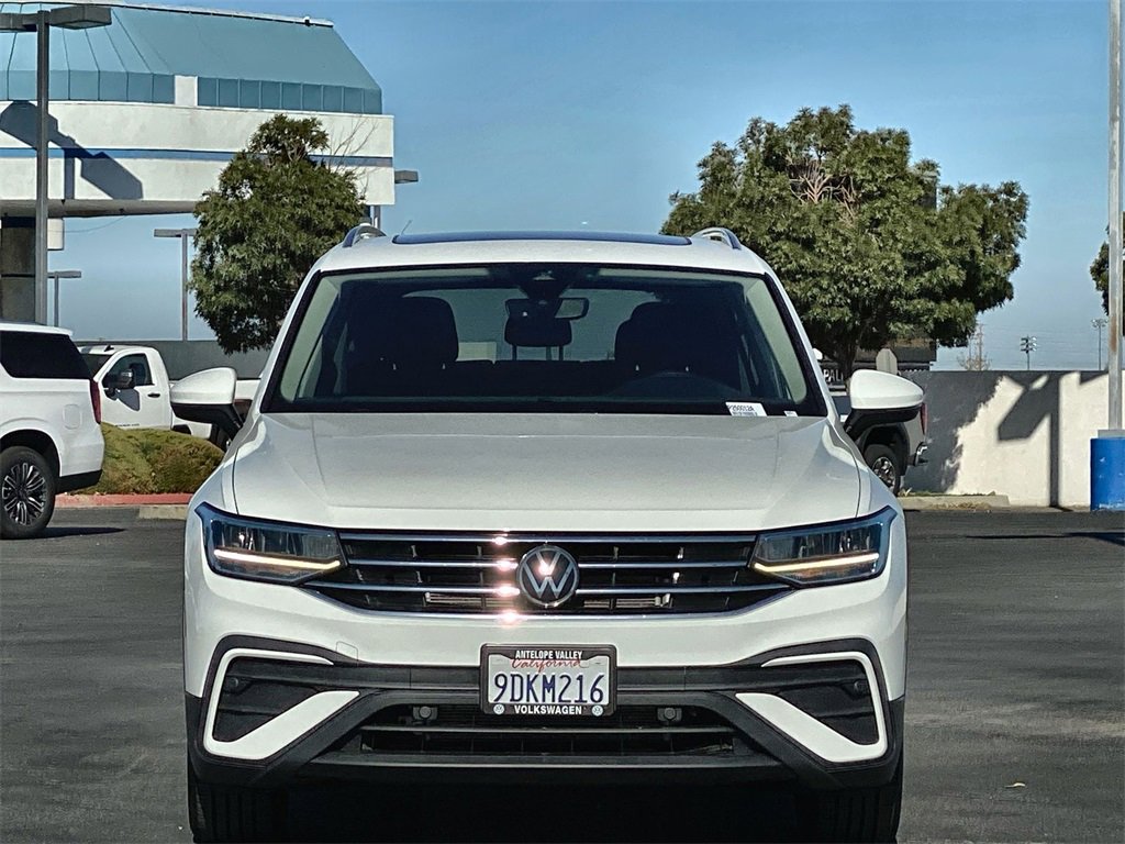 2022 Volkswagen Tiguan SE photo 2