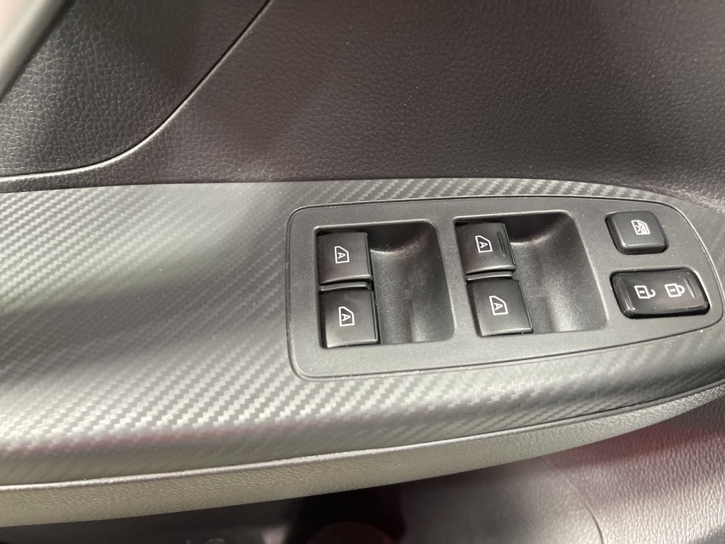 2023 Mitsubishi Outlander SE photo 16
