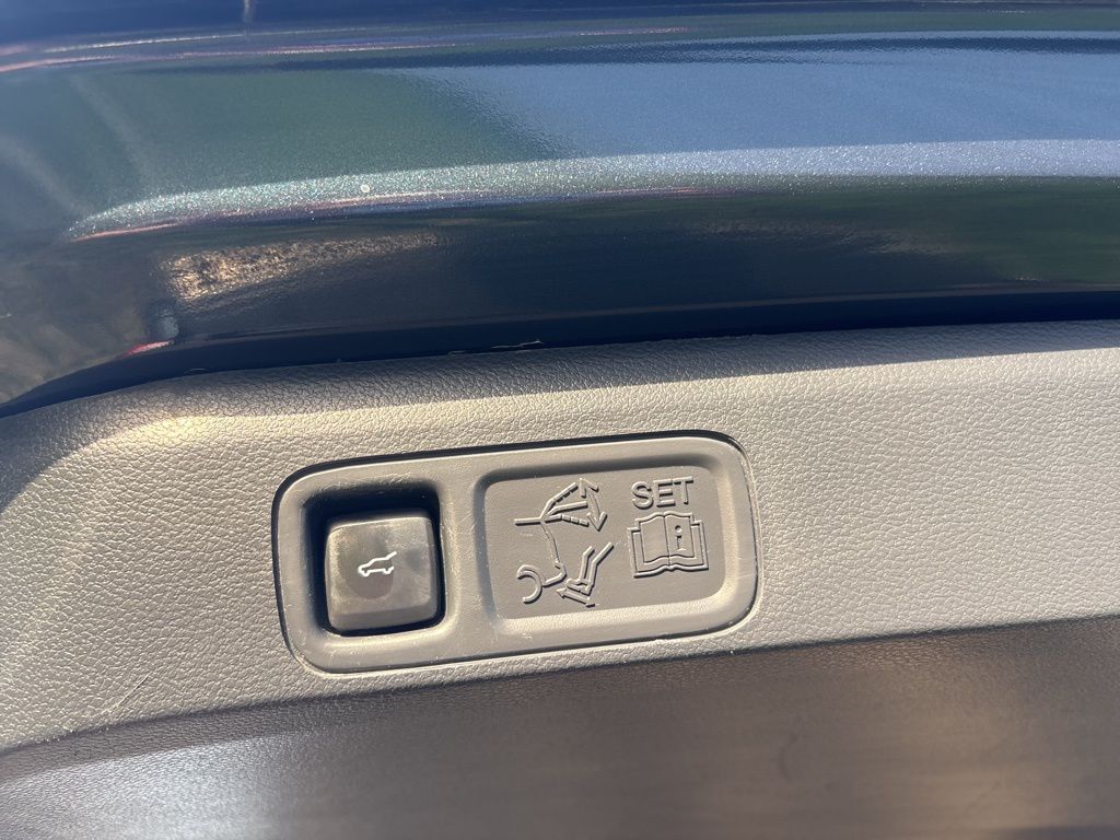 2022 Ford Expedition MAX Platinum photo 31