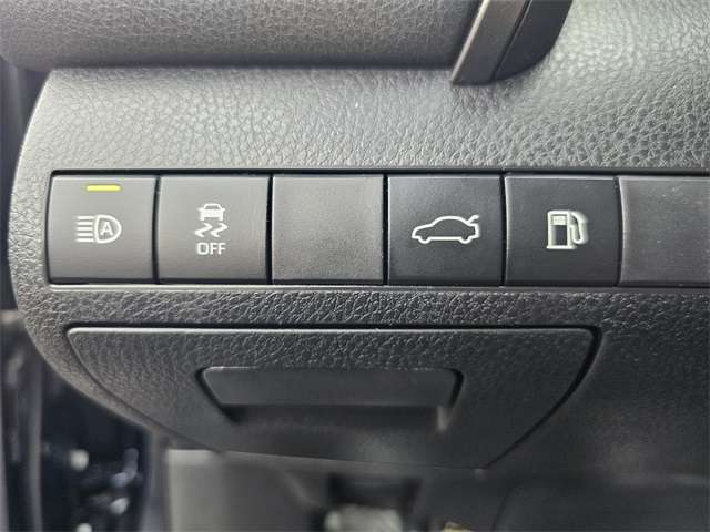 2018 Toyota Camry SE photo 23