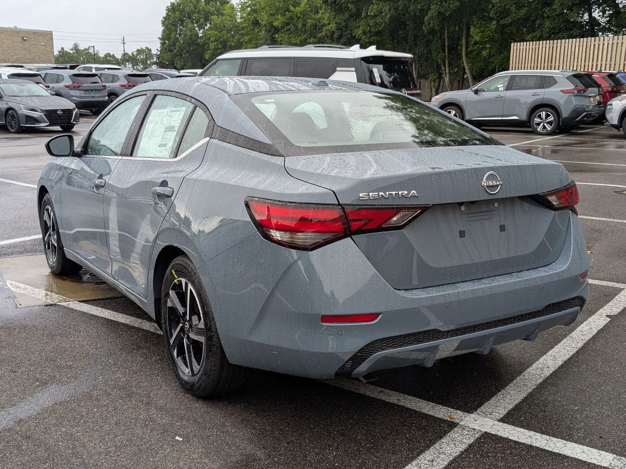 2025 Nissan Sentra SV photo 8