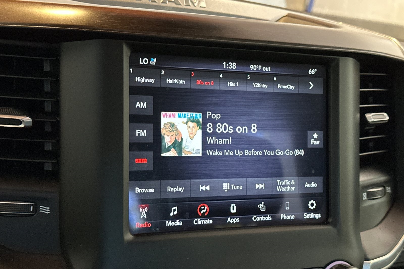 2021 Ram 1500 Laramie photo 21