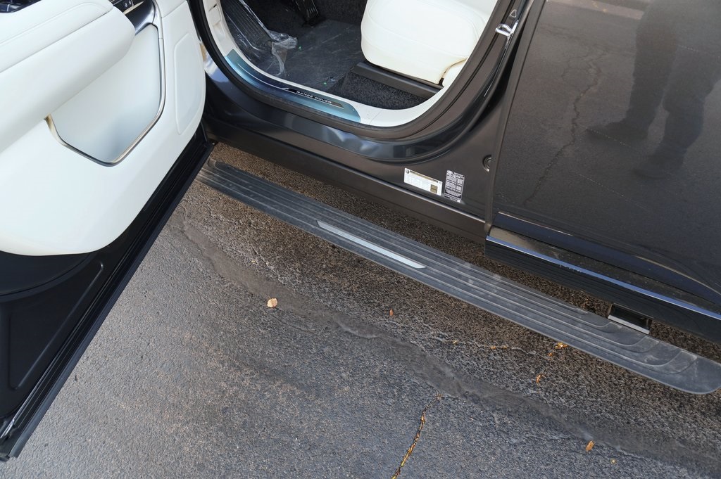 2025 LAND ROVER RANGE ROVER - Image 12