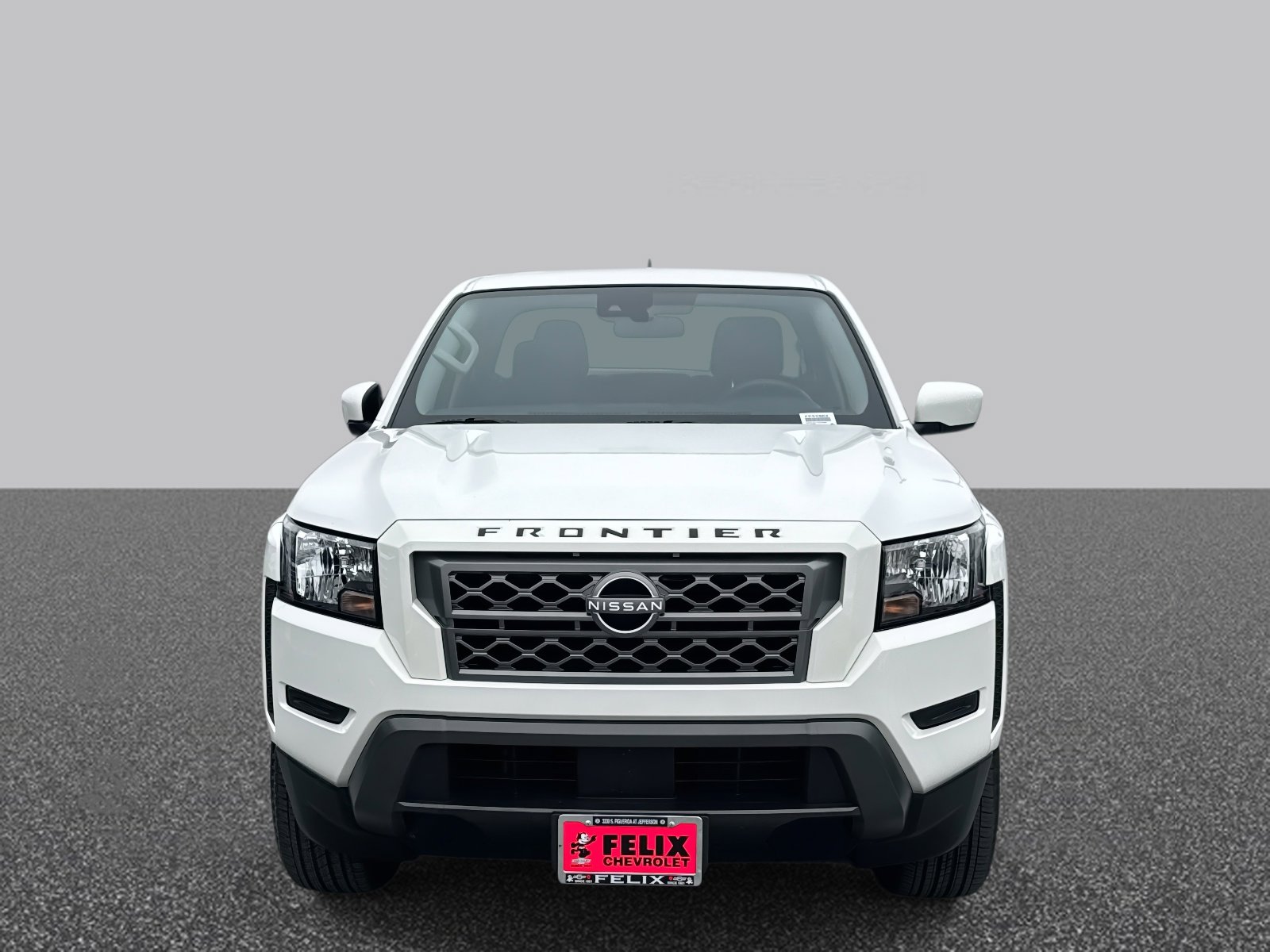 2023 Nissan Frontier SV photo 2