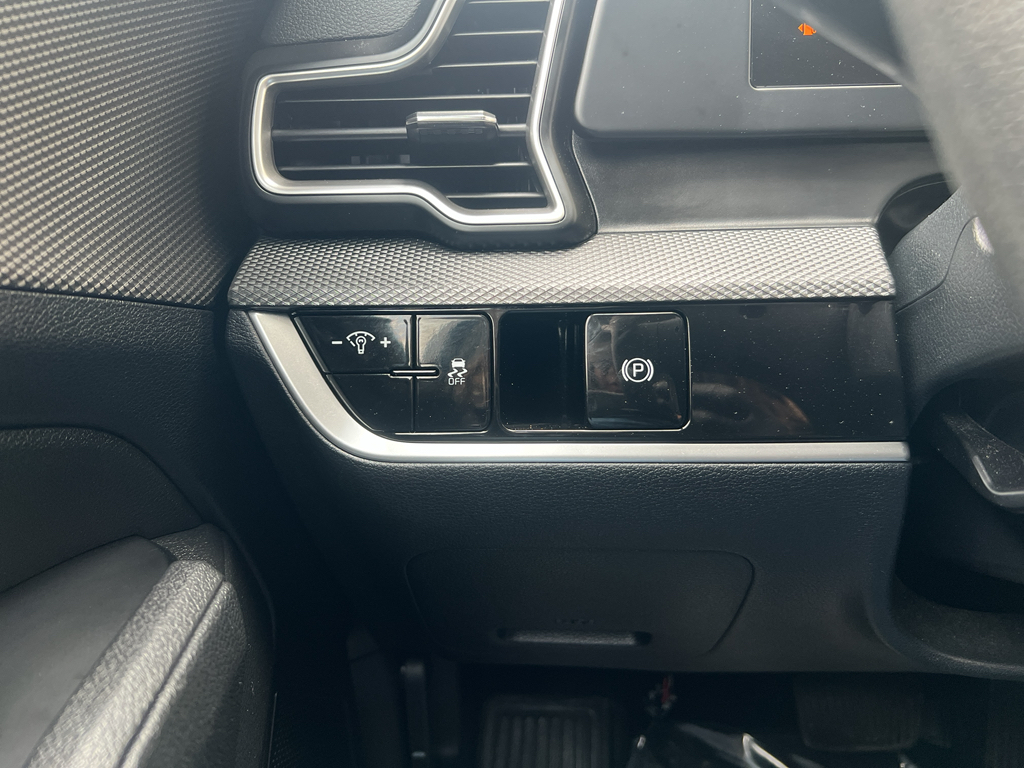 2024 Kia Sportage LX photo 21