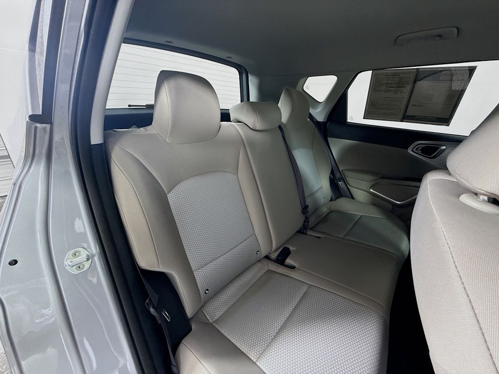 2022 Kia Soul LX photo 21