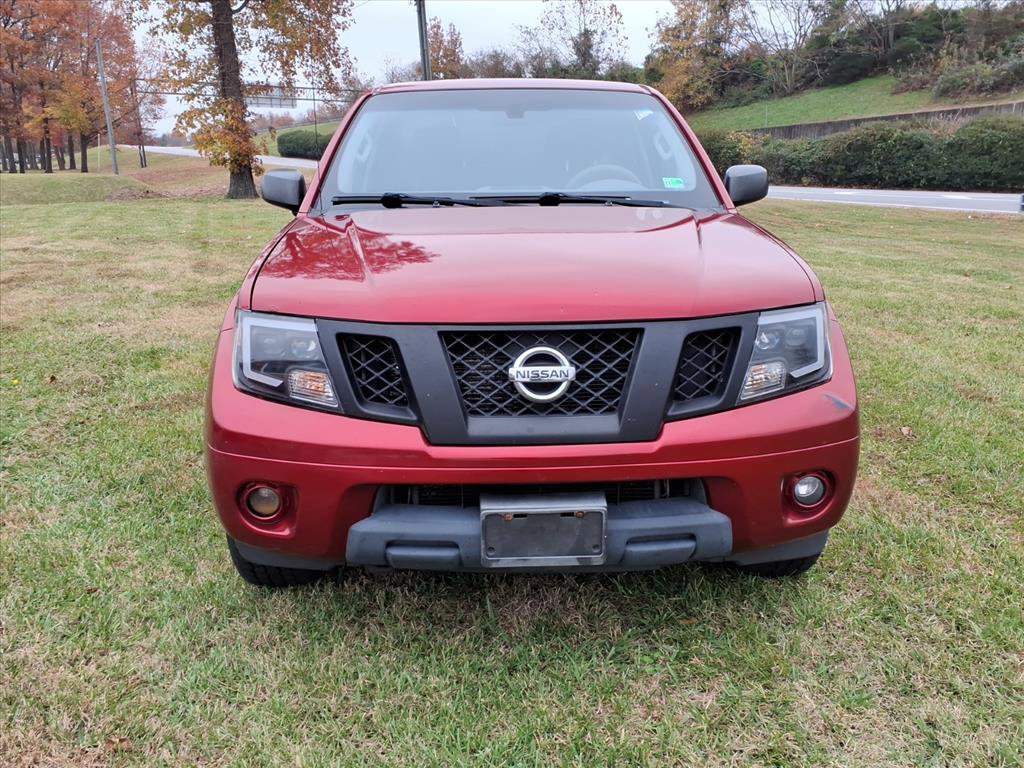 2012 Nissan Frontier SV Crew Cab photo 2
