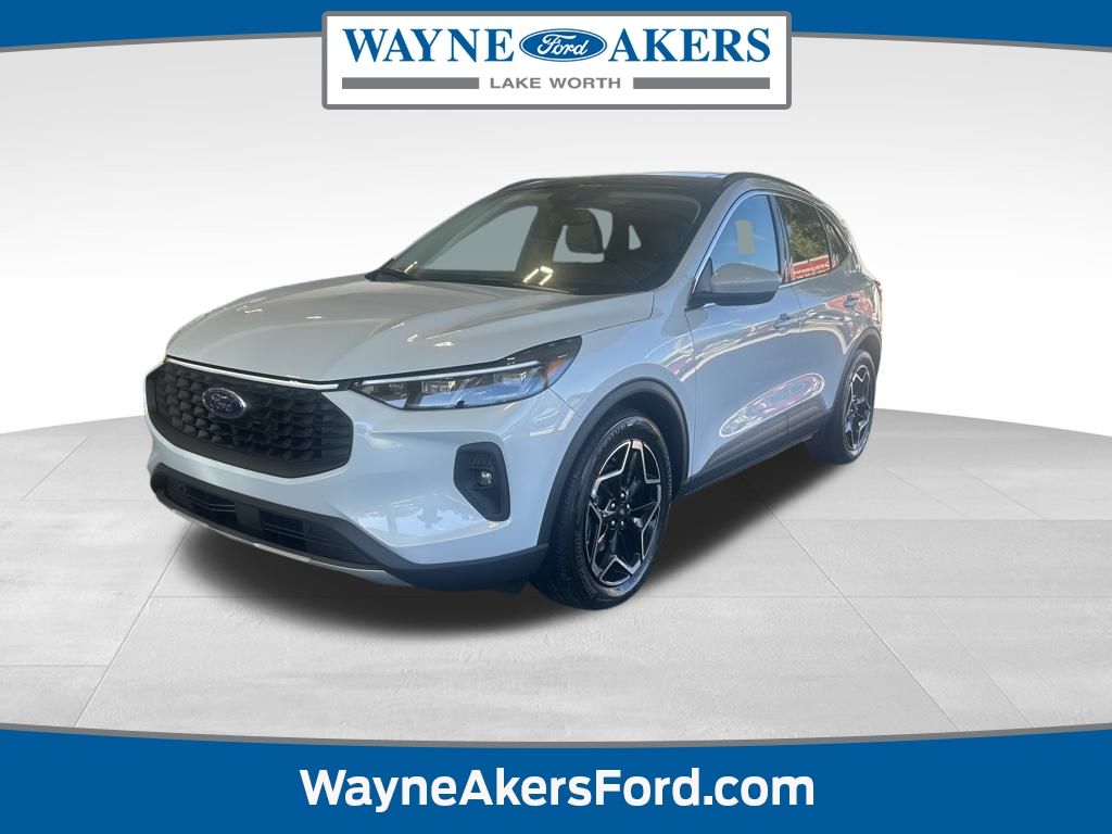 2025 Ford Escape Platinum's photo