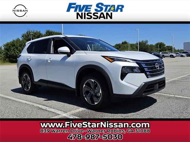 2026 Nissan Rogue SV's photo