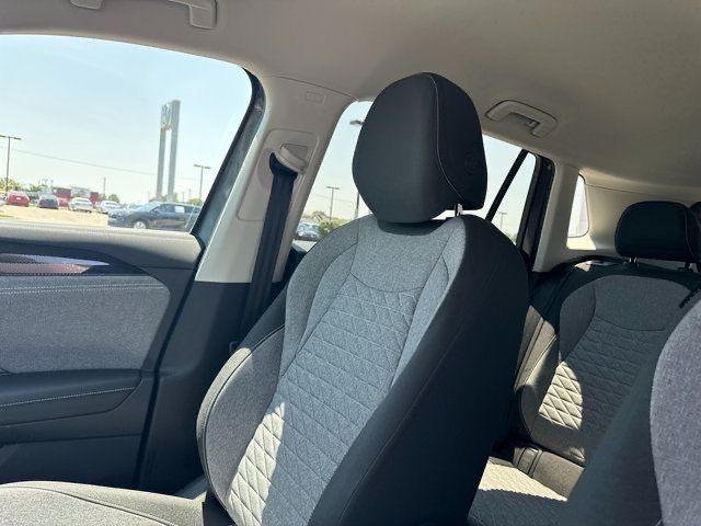 2025 Volkswagen Tiguan S photo 21