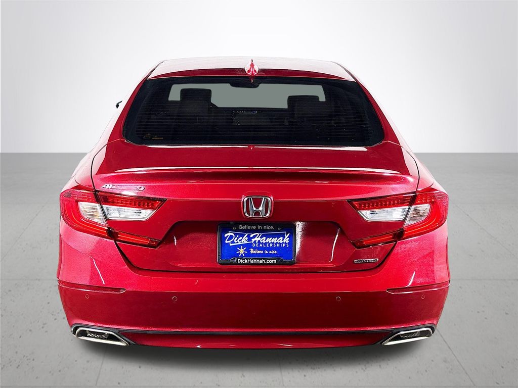 2018 Honda Accord Touring photo 7