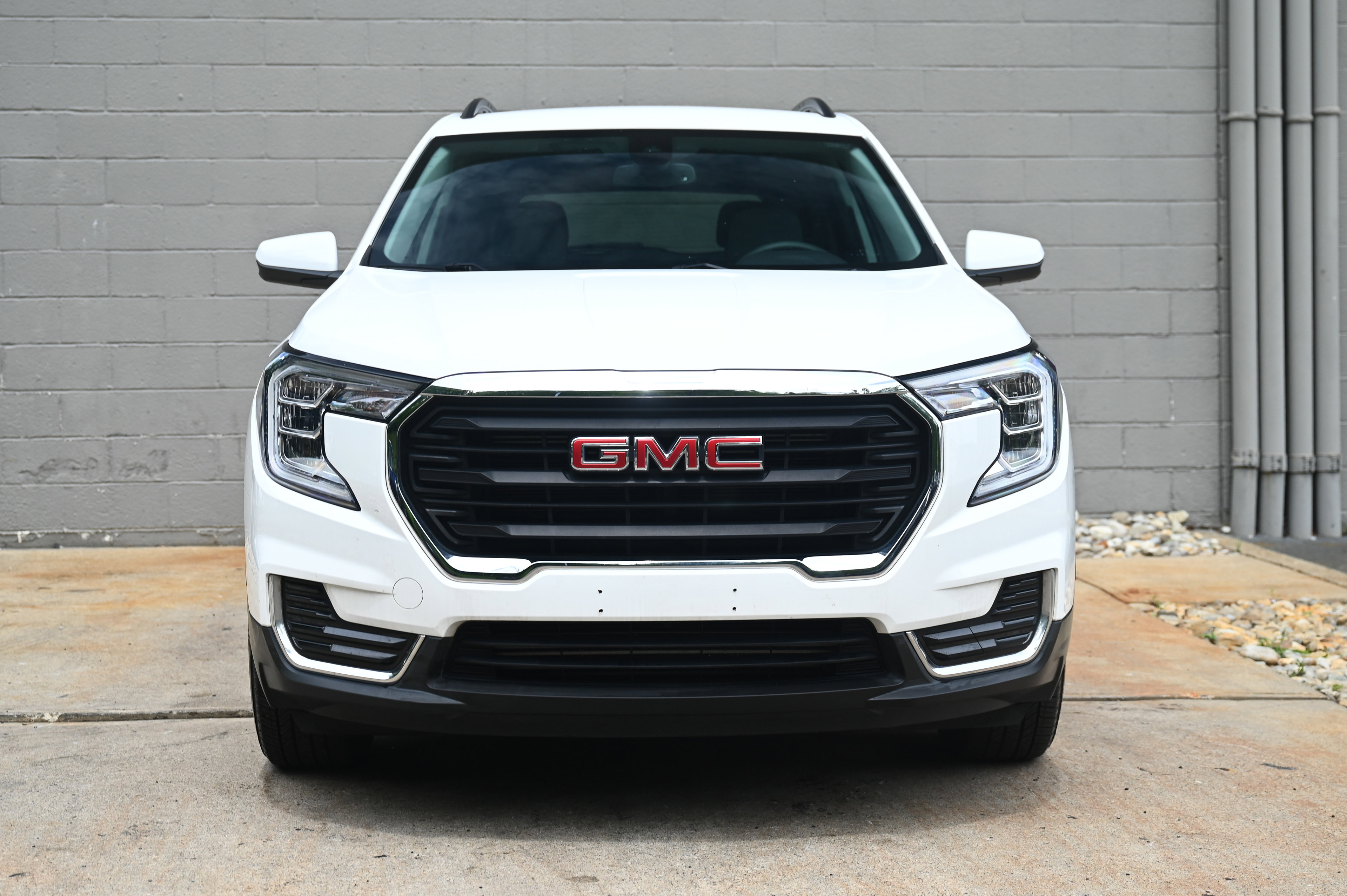 Used 2023 GMC Terrain SLE with VIN 3GKALTEG8PL237971 for sale in Butler, NJ