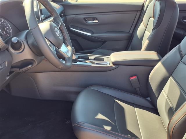 2025 Nissan Sentra SR photo 4