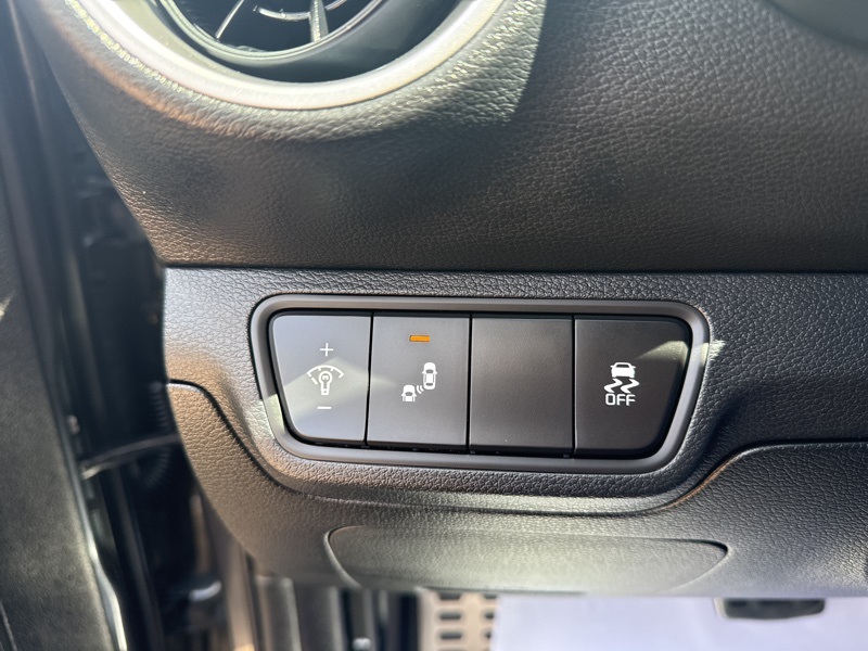 2023 Kia Forte GT-Line photo 20