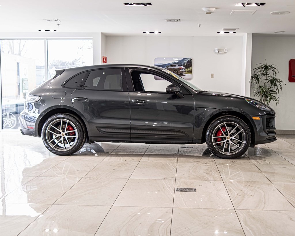 2023 PORSCHE MACAN - Image 9