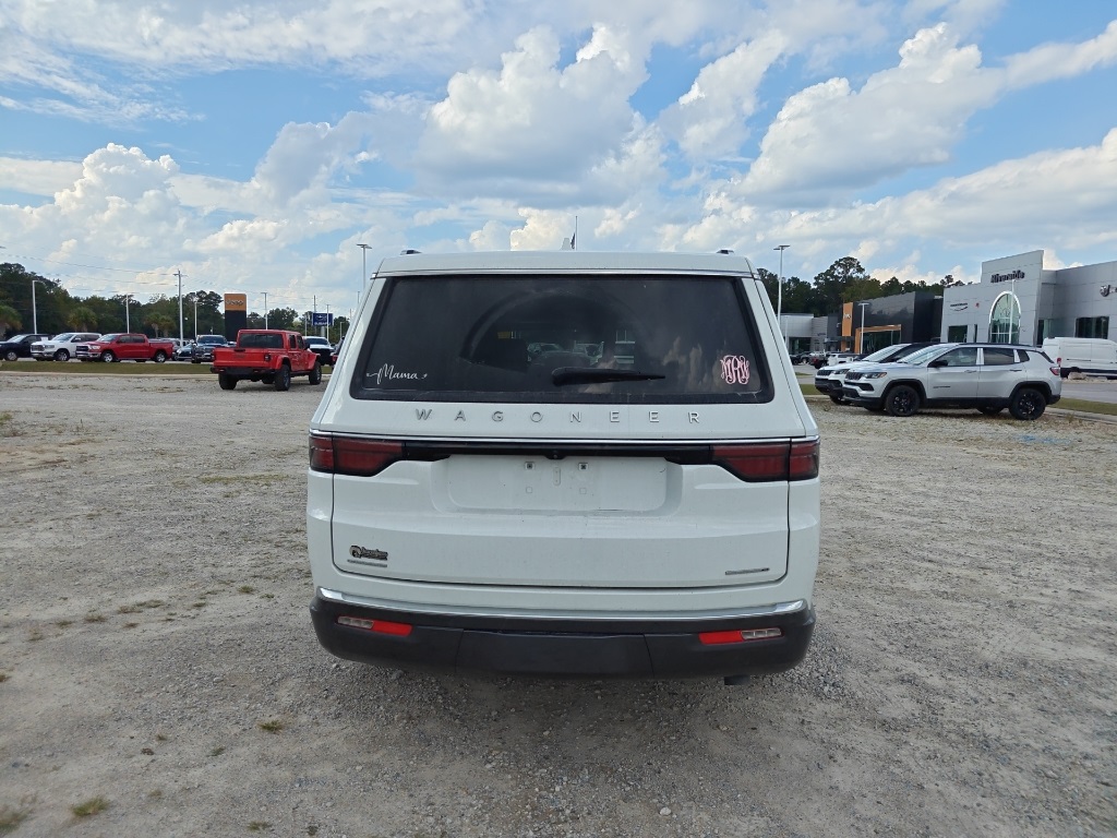 2022 Jeep Wagoneer Series III photo 6
