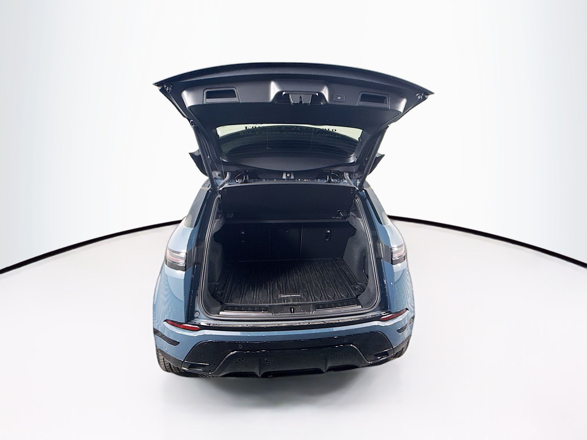 2026 Land Rover Range Rover Evoque Dynamic SE photo 4