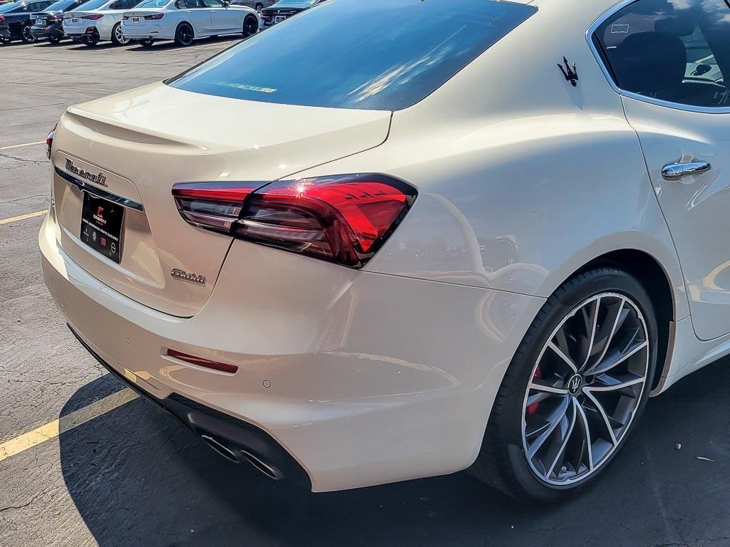 2022 Maserati Ghibli Modena Q4 photo 4