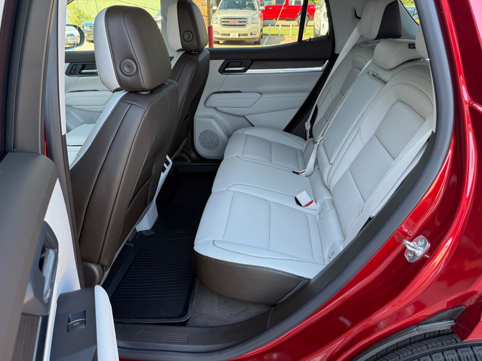 2026 Gmc Terrain Denali photo 9