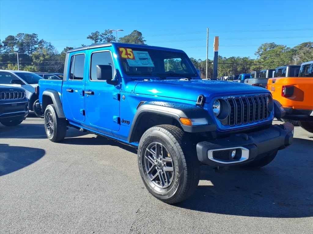 2025 Jeep Gladiator Sport S's photo