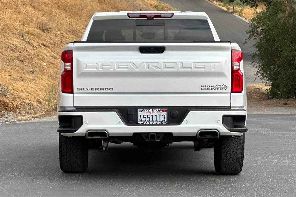 2023 Chevrolet Silverado 1500 High Country photo 5