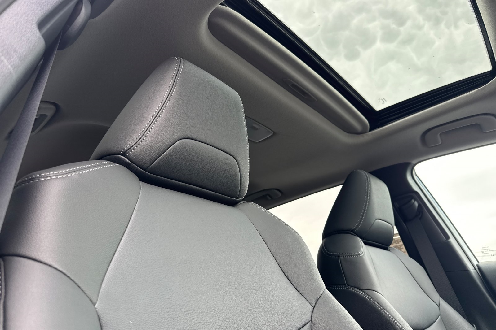 2026 Toyota Corolla Cross XLE photo 17