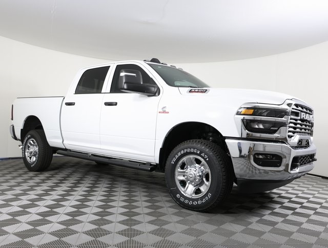 2025 Ram 2500 Tradesman photo 3
