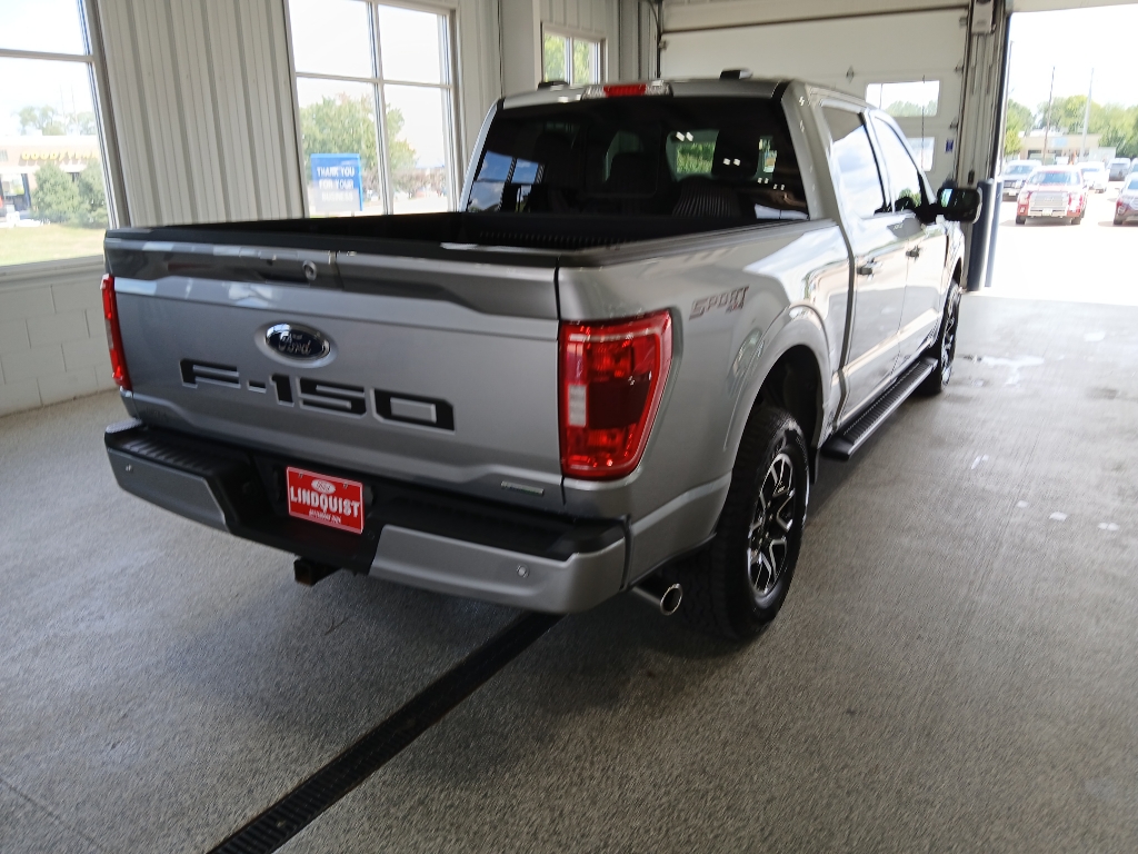 2023 Ford F-150 XLT photo 8
