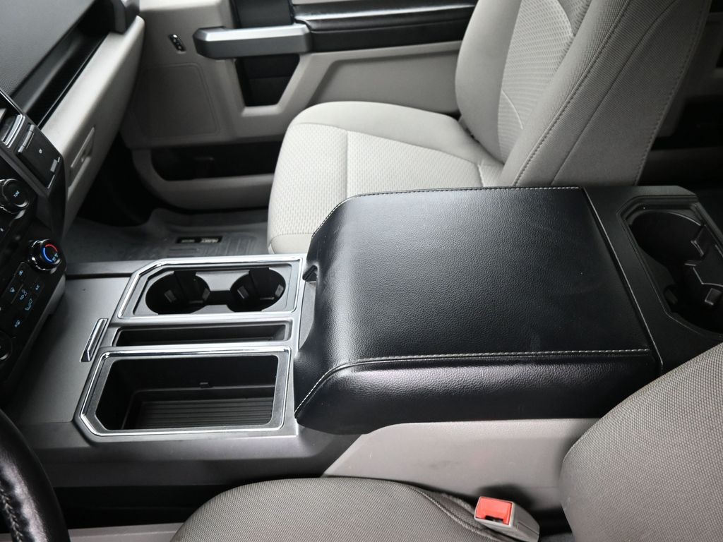 2019 Ford F-150 XLT photo 12