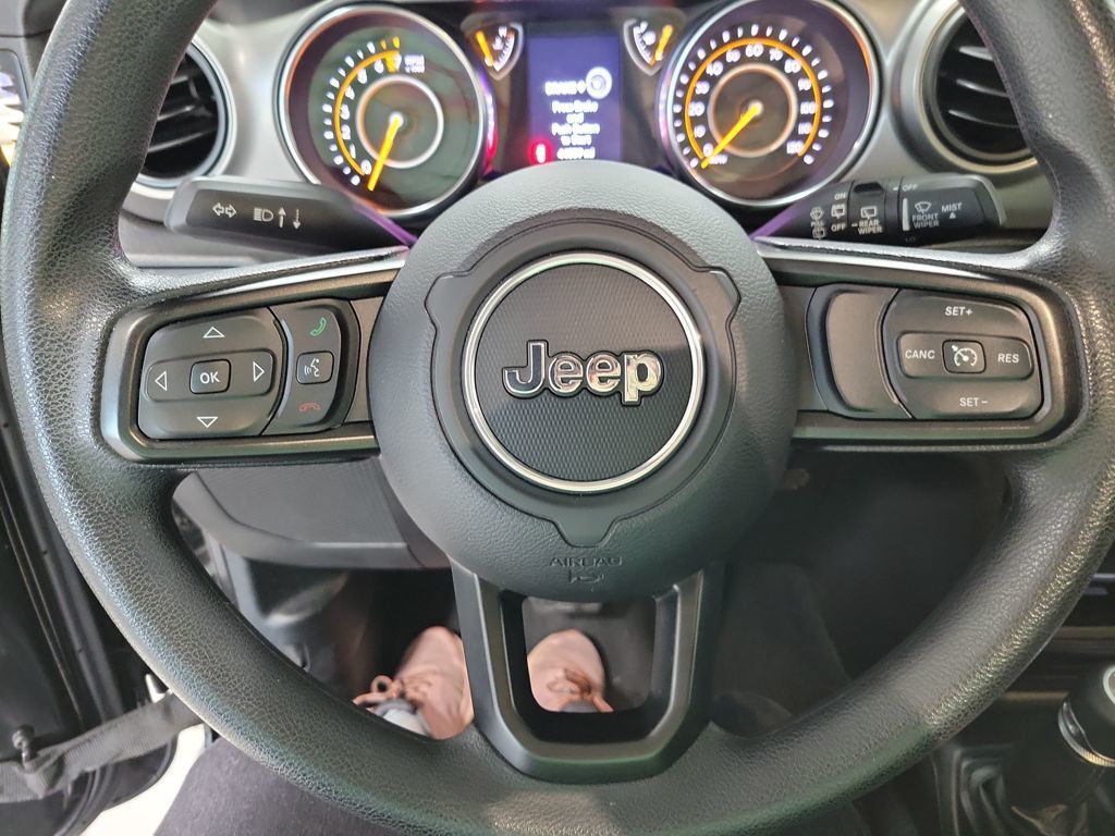 2019 Jeep Wrangler Sport photo 4