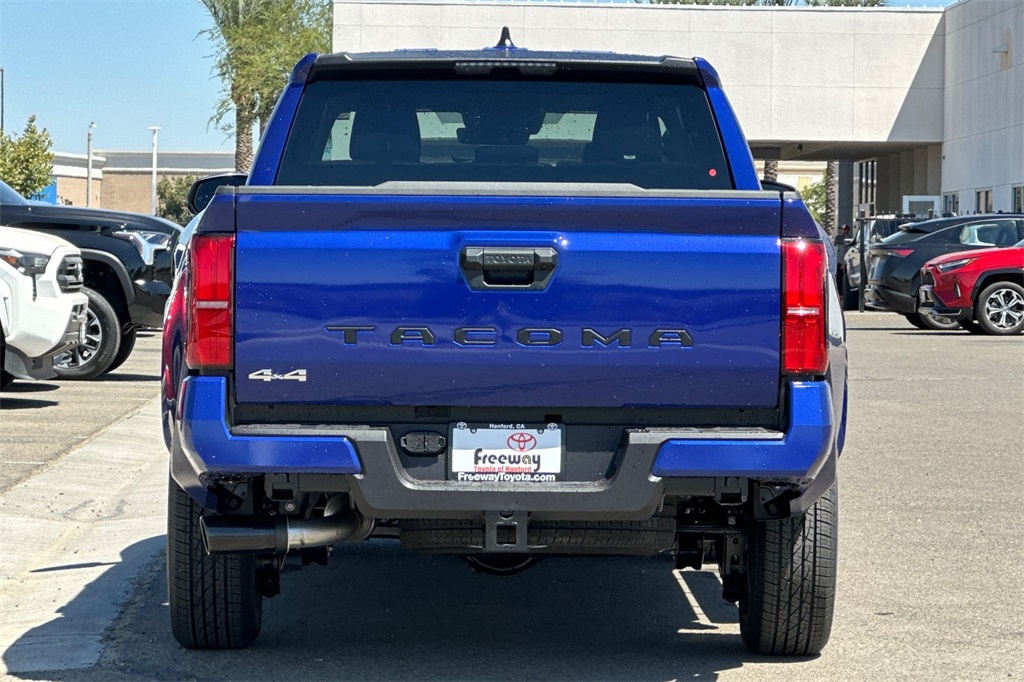 2025 Toyota Tacoma SR5 4x4 Double Cab photo 5
